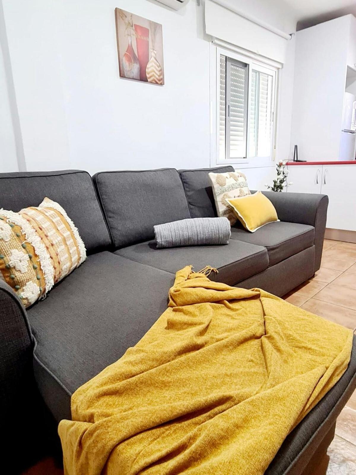Bonito Apartamento Con Terraza - Pedregalejo Playa Málaga Buitenkant foto